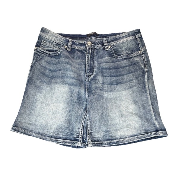 Fire & Rain Boyfriend Short Women's Plus 22 Mid Rise Stretch Bermuda Rhinestone - Picture 2 of 14